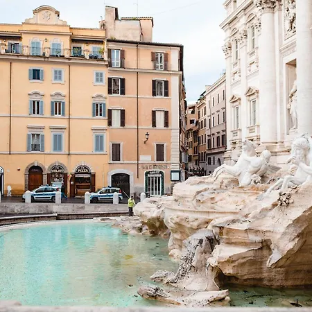 Delfini Trevi House-2